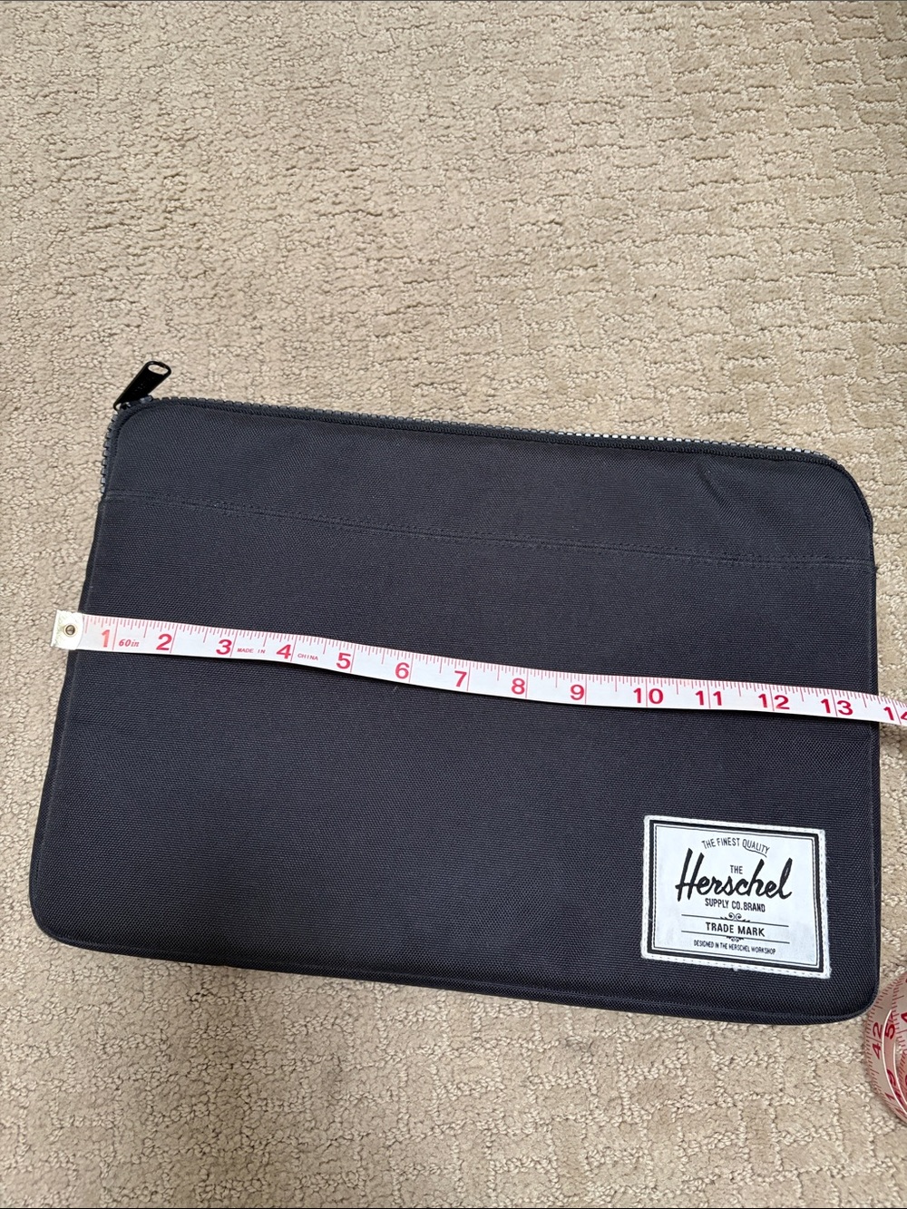 Herschel Supply Black Laptop case tablet bag zippered padded 14” x 9.5”